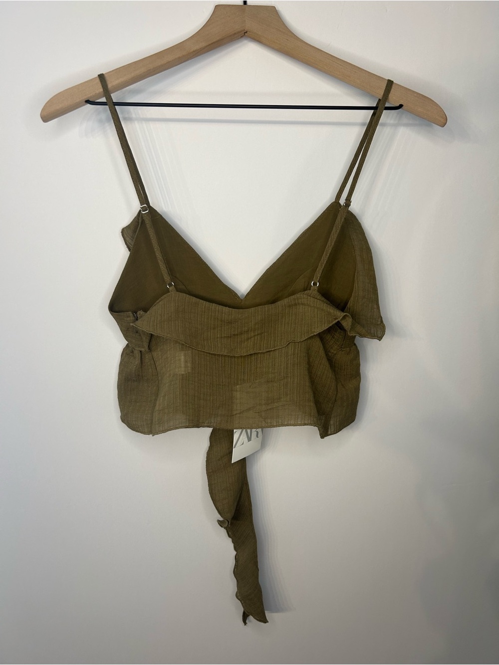 *NWT* Zara Women’s Green Cropped, Sleeveless V Neck Ruffle Top, Size XS - Picture 7 of 12